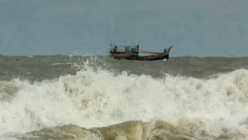 বঙ্গোপসাগরে সুস্পষ্ট লঘুচাপ, নৌযানকে সতর্কবার্তা 