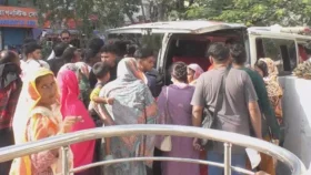 সড়কে প্রাণ গেলো ছাত্রদল নেতার, স্ত্রীসহ ৪ জন হাসপাতালে ভর্তি