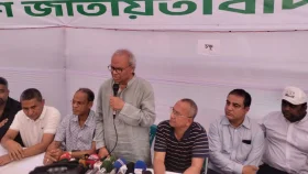 আইজিপির দেওয়া বক্তব্য সরকারকে বিব্রত ও ভীত করবে: রিজভী