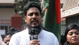 সরকারের সমালোচনা করলেই গ্রেফতার, এটা মানবাধিকারের লঙ্ঘন: আখতার হোসেন