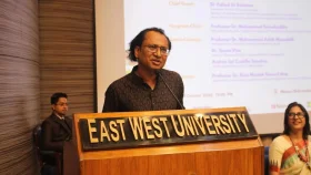 তুলনামূলক বয়স্করা ভুল তথ্যে বেশি প্রভাবিত হন, তরুণদের এগিয়ে আসার আহ্বান ডা. জাহেদের