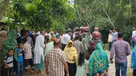 দুপুর থেকে কেন্দ্রে কেন্দ্রে বেড়েছে ভোটার