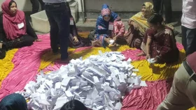 ঠাকুরগাঁওয়ে শান্তিপূর্ণ ভোটগ্রহণ শেষ, গণনা শুরু