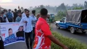 মহাসড়কে যুবলীগের মিছিল, দায়িত্বে অবহেলায় ৪ পুলিশ প্রত্যাহার