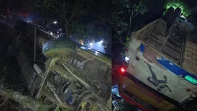 অর্ধশতাধিক নেতাকর্মী নিয়ে পুকুরে জামায়াতের লংমার্চের বাস, নিহত ১: ঘটনাস্থলে দুই এমপি