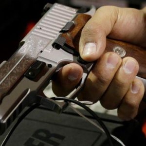 মহেশখালীতে আগ্নেয়াস্ত্রসহ ৩ সন্ত্রাসী আটক