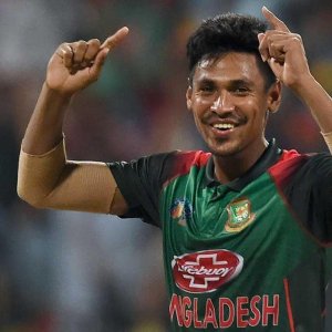 প্রথম বাংলাদেশি হিসেবে দ্য হান্ড্রেডে খেলা হচ্ছে না মোস্তাফিজের
