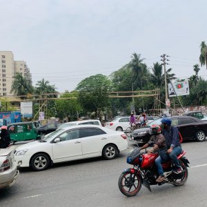 একাধিক গাড়ি থাকলে দিতে হবে ‘পরিবেশ সারচার্জ’