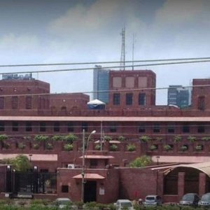 তারেক রহমানের ফেরার দিনে মার্কিন নাগরিকদের জন্য দূতাবাসের বিশেষ নির্দেশনা