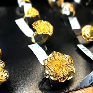 কমলো স্বর্ণের দাম