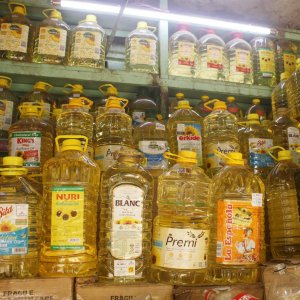 ১ কোটি লিটার সয়াবিন তেল কিনবে সরকার