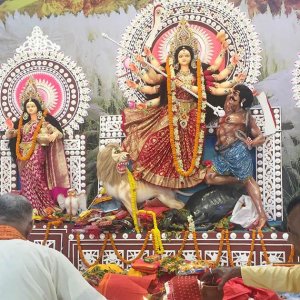 দুর্গাপূজার নিরাপত্তায় ৭১ হাজার পুলিশ