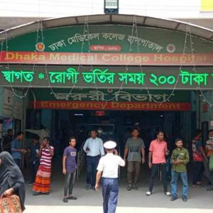 রাজধানীতে ছুরিকাঘাত ও ট্রেন দুর্ঘটনায় দুজনের মৃত্যু