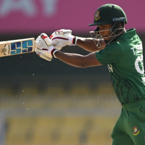 তানজিদের আগ্রাসী ব্যাটিং, পঞ্চাশ পার বাংলাদেশের