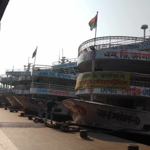 ৪২ শতাংশ পর্যন্ত ভাড়া বাড়াতে চান লঞ্চ মালিকেরা