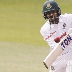 আয়ারল্যান্ডের বিপক্ষে টেস্ট দলে ফিরলেন মাহমুদুল হাসান