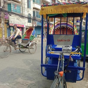ব্যাটারিচালিত রিকশার ধাক্কায় প্রাণ হারালেন আরেক রিকশাচালক