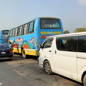 দক্ষিণের প্রবেশপথে নেই অতিরিক্ত যানবাহনের চাপ, স্বস্তির ঈদযাত্রা