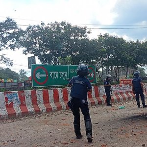 ৫ ঘণ্টা গুলি-টিয়ার গ্যাস ছুড়েও শিক্ষার্থীদের এক চুলও পিছু হটাতে পারেনি পুলিশ