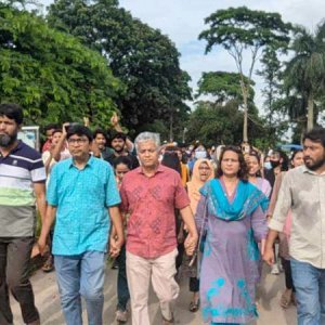 কোটা আন্দোলনের সমন্বয়কদের মুক্তির দাবিতে জাবিতে বিক্ষোভ