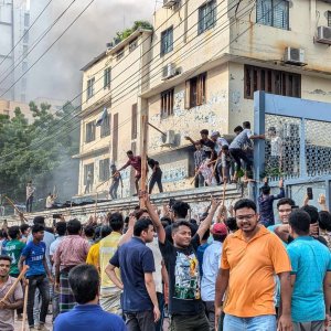 ‘বিদেশিরা সতর্ক প্রতিক্রিয়া দেখাবে’