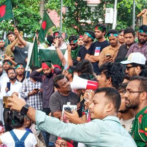 বাকি ৬ বিচারপতি পদত্যাগ করা না পর্যন্ত রাজপথ ছাড়বো না: রিফাত