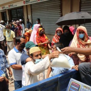 রোজার আগে পাঁচ পণ্য নিয়ে টিসিবির ট্রাকসেল শুরু