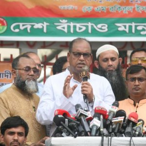 ভারত এক ফ্যাসিস্টকে জায়গা দিয়ে নিজেকেও ফ্যাসিস্ট প্রমাণ করেছে: দুদু