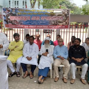 গণঅভ্যুত্থানের সুফল জনগণের কাছে পৌঁছে দিতে সরকার ব্যর্থ হয়েছে: ফরহাদ মজহার