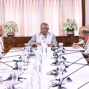 চিকিৎসা ব্যবস্থার বিকেন্দ্রীকরণ ছাড়া সমস্যা নিরসন সম্ভব না: প্রধান উপদেষ্টা