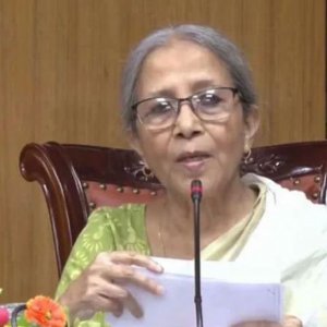 ভোক্তার খাদ্য নিরাপত্তার পাশাপাশি কৃষকের স্বার্থও দেখতে হবে: ফরিদা আখতার