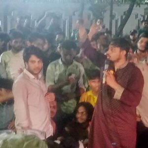 যমুনার সামনে মঞ্চ তৈরির ঘোষণা