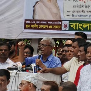 নির্বাচন বিলম্বিত হলে জনগণ রাস্তায় নামবে: ফারুক