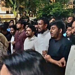 কয়েকশ নেতাকর্মী নিয়ে আ.লীগের নিষিদ্ধের কর্মসূচিতে যোগ দিলেন নাহিদ