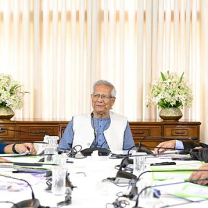 শেয়ার মার্কেট সংস্কারে বিদেশ থেকে বিশেষজ্ঞ আনার নির্দেশ প্রধান উপদেষ্টার