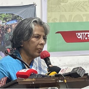 নিরাপত্তা দিতে না পারলে নারীর বিকাশ ঘটবে না: শারমীন মুরশিদ