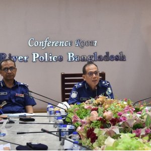 নৌ পথে ঈদযাত্রা ও পশুবাহী নৌযান নিরাপত্তায় কাজ করছে পুলিশ: অতিরিক্ত আইজিপি