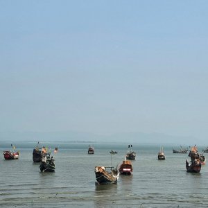 বাংলাদেশি তিন জেলেকে ফেরত দিলো আরাকান আর্মি