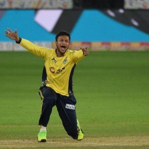 পিএসএলে দল পেয়েছেন সাকিব