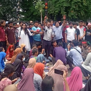 ‘শিক্ষার্থীদের দাবি পূরণ না হওয়া পর্যন্ত শিক্ষকরাও রাজপথে থাকবেন’