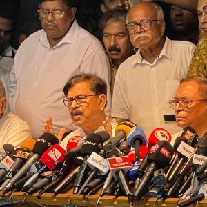 আমরা শুধু একটি সুষ্ঠু নির্বাচন চাই: মান্না
