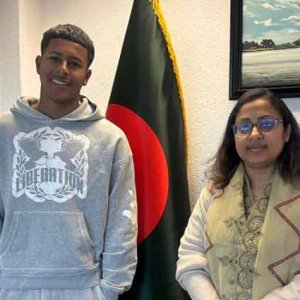 বাংলাদেশি পাসপোর্ট হয়েছে কিউবা মিচেলের, সিঙ্গাপুর ম্যাচে খেলবেন?