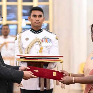 ভারতে বাংলাদেশের নতুন রাষ্ট্রদূতের পরিচয়পত্র পেশ 