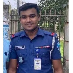 মেঘনায় ট্রলারডুবি: পুলিশ সদস্যের মরদেহ উদ্ধার, এখনও নিখোঁজ ২