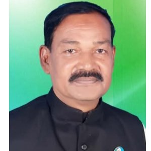 আত্মগোপনে থাকা আ.লীগ নেতাকে ধরে পুলিশে দিলেন এলাকাবাসী