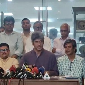 সংসদে প্রত্যেক দলের ২০ শতাংশ নারী প্রার্থী রাখার প্রস্তাব গণসংহতি আন্দোলনের