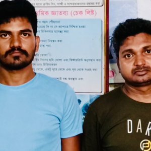 অনুপ্রবেশের দায়ে আটক দুই বাংলাদেশিকে ফেরত দিয়েছে বিএসএফ