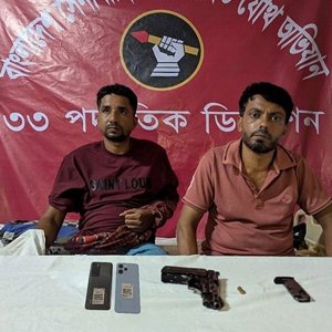 ফেনীতে অস্ত্রসহ ছাত্রদলের সাবেক দুই নেতা আটক