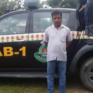 চুরির অপবাদ দিয়ে কারখানায় শ্রমিককে পিটিয়ে হত্যা, ‘মূলহোতা’ গ্রেফতার