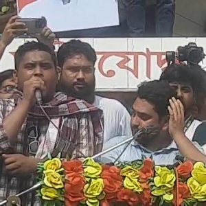 পটিয়ার ঘটনা আবার ঘটলে ৫ আগস্টের পুনরাবৃত্তি হবে: হাসনাত আবদুল্লাহ